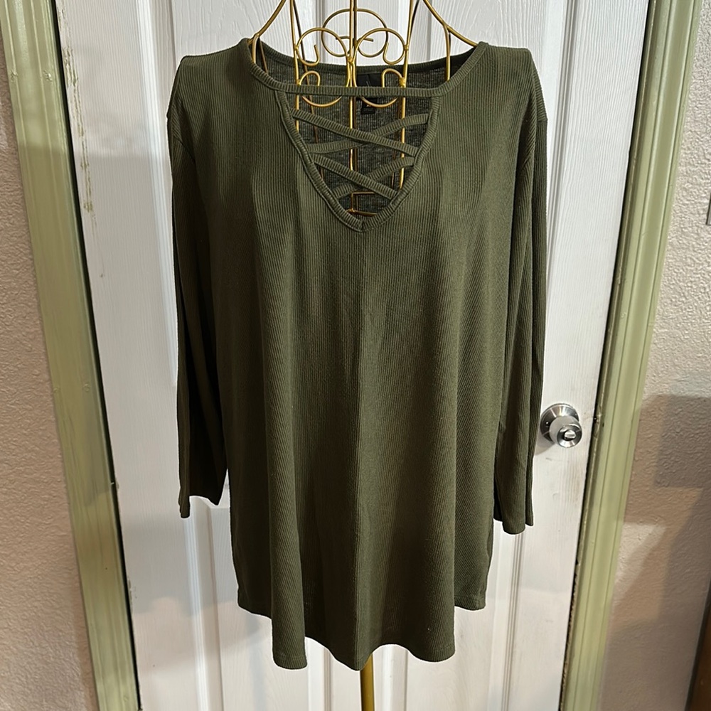 Worthington Green Cut Out Tunic Top size XL